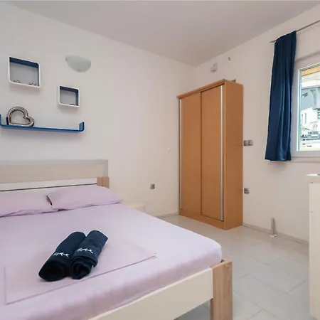 بيت للعطل House Mimica Stanici