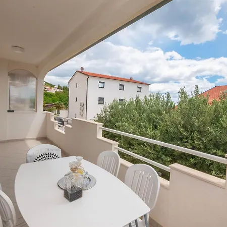 House Mimica بيت للعطل *