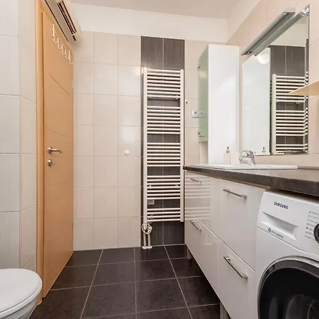 House Mimica بيت للعطل Stanici